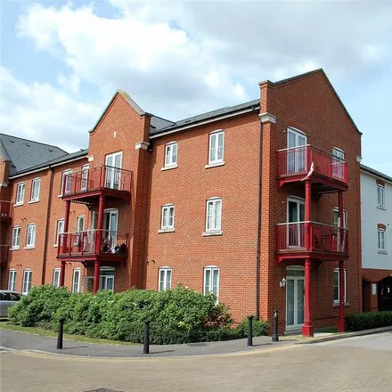 Rent this 2 bed apartment on Coxhill Way in Aylesbury, HP21 8FH
