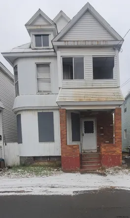 Image 1 - 704 Windsor Terrace, City of Schenectady, NY 12308, USA - Duplex for sale