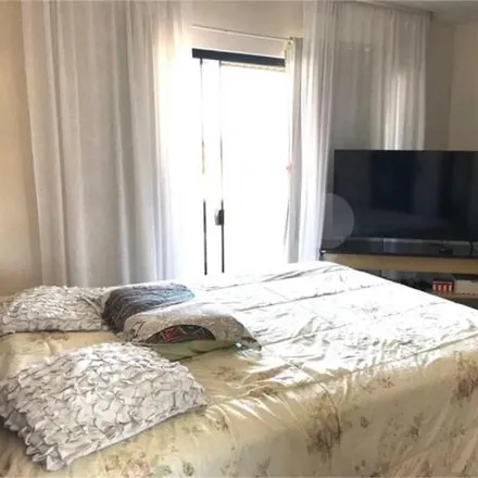 Buy this 3 bed house on Rua Cônego Januário da Cunha Barbosa 41 in Uberaba, Curitiba - PR