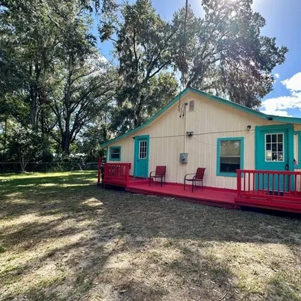 Image 2 - 301 Northeast 4th Street, Chiefland, Levy County, FL 32626, USA - House for sale
