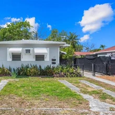 Buy this 2 bed house on 2209 Grant Street in Hollywood, FL 33020