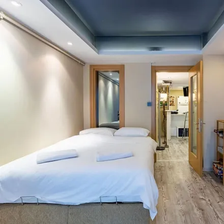 Rent this 1 bed apartment on 34375 Şişli