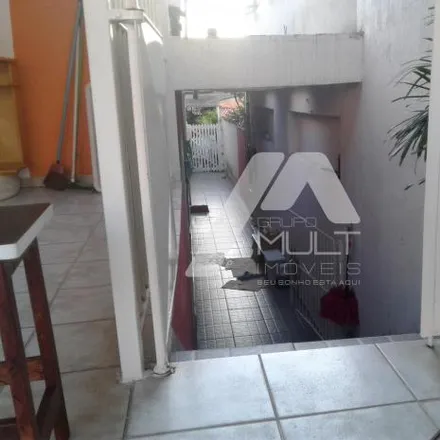 Buy this 2 bed house on Rua dos Amarílis in Jardim Primavera, Jacareí - SP