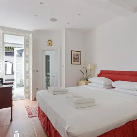 Image 7 - 16 Thurloe Street, London, SW7 2SX, United Kingdom - Apartment for rent