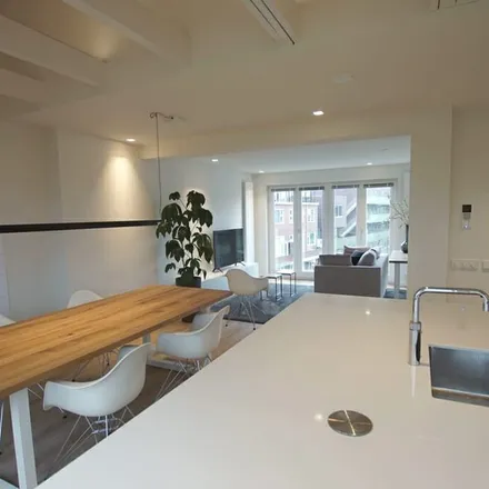 Rent this 1 bed apartment on Parkweg 155a in 9727 HB Groningen, Netherlands