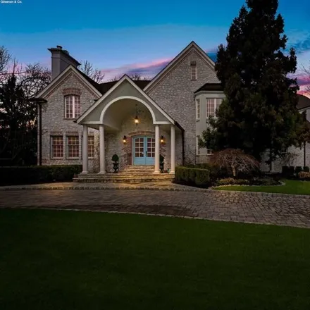 Buy this 6 bed house on 35 Winding Way in Upper Saddle River, Bergen County