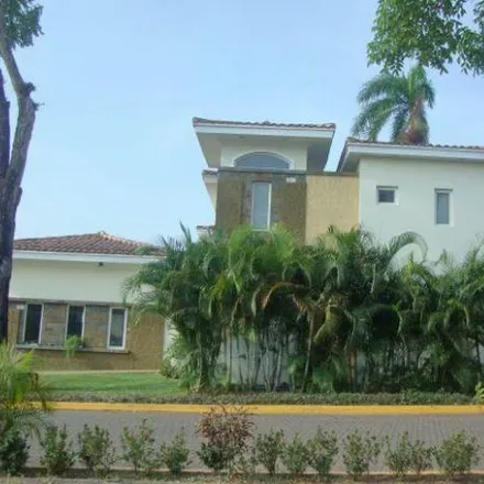 Rent this 3 bed house on Ministerio Salud in Calle Gorgas, Ancón