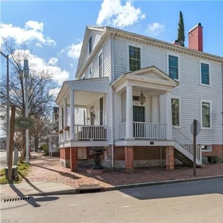 Image 1 - 350 Crawford Street, Portsmouth, VA 23704, USA - House for sale