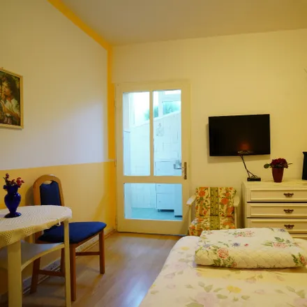 Image 1 - Kralja Zvonimira 51  Podstrana 21312 - Apartment for rent