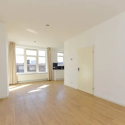 Rent this 3 bed apartment on Boerhaavelaan 99B-2 in 3112 LE Schiedam, Netherlands
