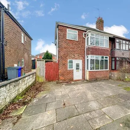 Buy this 3 bed duplex on Courtway Drive in Hanley, ST1 6HD