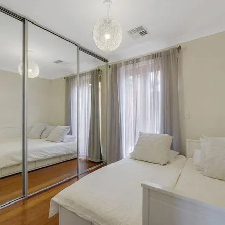 Image 7 - Jervois Street, Glenelg North SA 5045, Australia - Apartment for rent