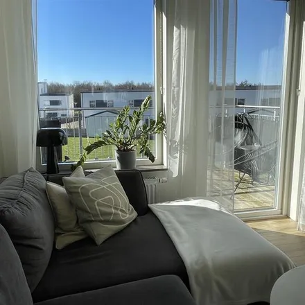 Rent this 2 bed apartment on Vildrosgatan 74 in 254 59 Helsingborg, Sweden