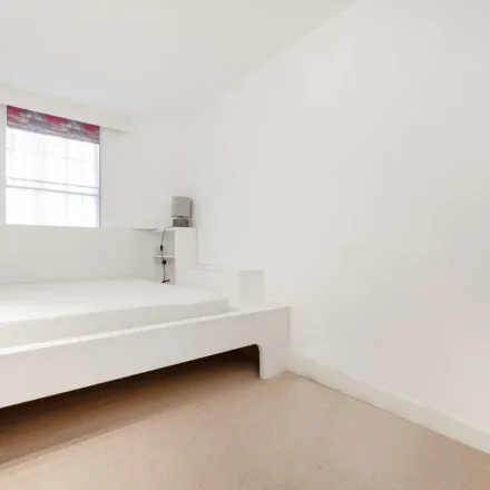 Image 4 - 33 Circus Road, London, NW8 9JH, United Kingdom - Apartment for rent