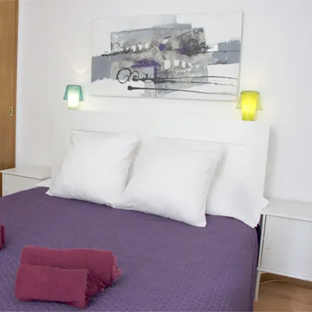 Image 5 - Carrer d'Olesa, 30, 08027 Barcelona, Spain - Apartment for rent