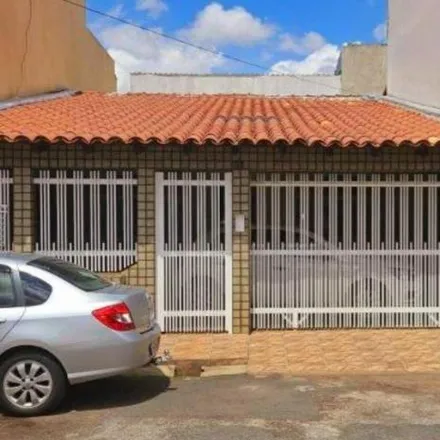 Image 2 - QE 28 Conjunto S, Guará - Federal District, 71060-260, Brazil - House for sale
