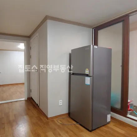 Rent this 2 bed apartment on 서울특별시 강남구 대치동 916-19