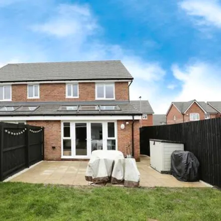 Image 9 - Belmont Cresent, Knowsley, L36 4AR, United Kingdom - Duplex for sale