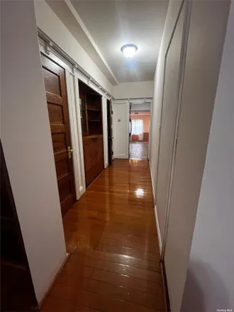 Image 3 - 121-15 84th Avenue, New York, NY 11415, USA - House for rent