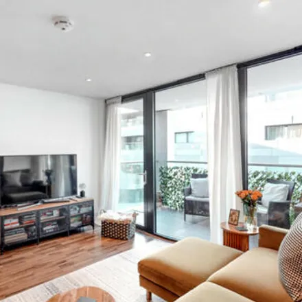 Buy this 1 bed apartment on Sainsbury's Local in Woolwich Road, London