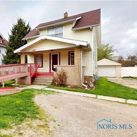 Buy this 3 bed house on 4621 Lewis Avenue in Temperance, Toledo