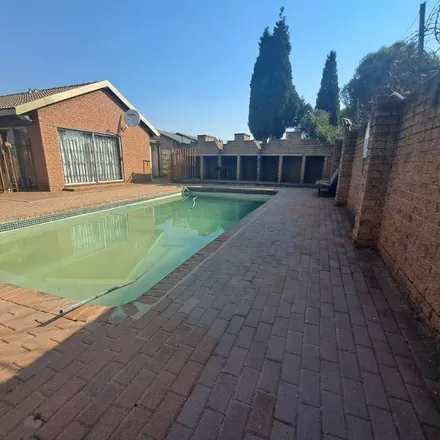 Image 5 - Ruby Street, Ekurhuleni Ward 94, Gauteng, 1454, South Africa - Townhouse for rent