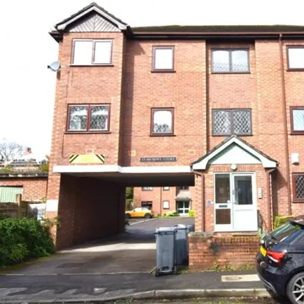 Rent this 1 bed room on Victoria Avenue in Manchester, M20 2FG