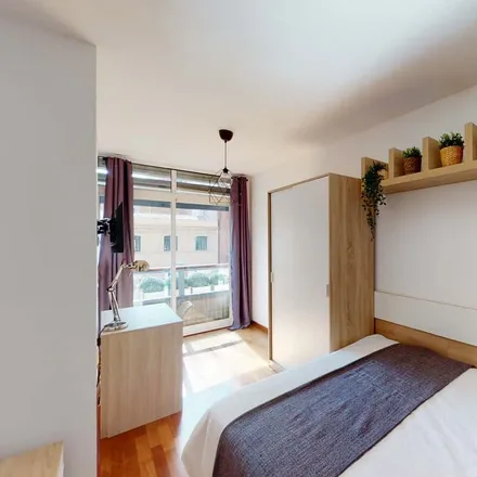 Rent this 7 bed room on Carrer de Muntaner in 39, 08001 Barcelona