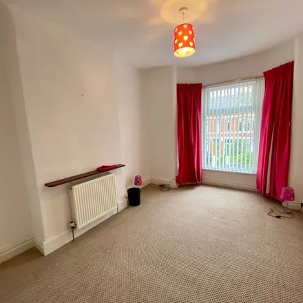 Rent this 3 bed apartment on unnamed road in Crewe, CW2 7JX
