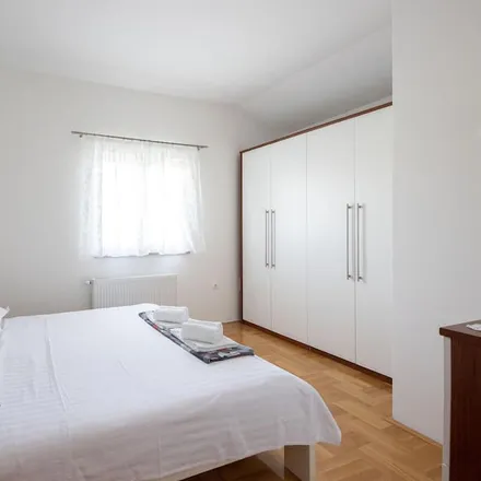 Image 1 - Grad Trilj, Split-Dalmatia County, Croatia - House for rent