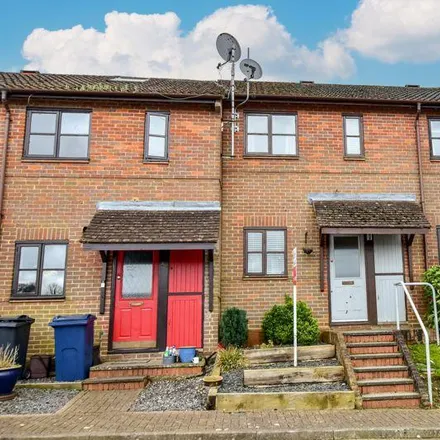 Rent this 2 bed townhouse on Cameron Road in Chesham, HP5 3BX