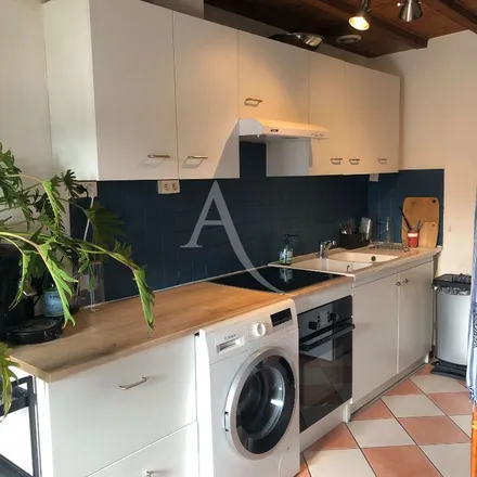 Rent this 3 bed apartment on 1 Avenue d'Orléans in 45450 Donnery, France