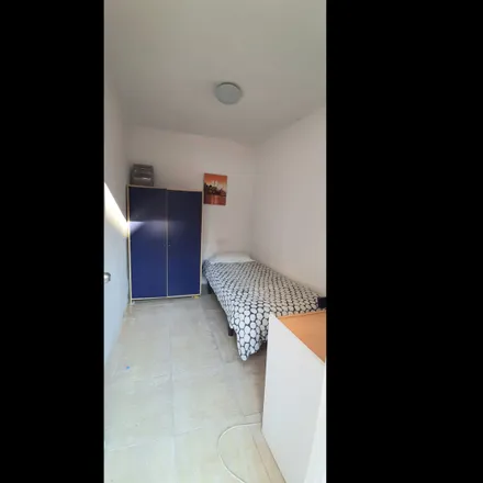 Image 1 - Carrer del Pintor Pahissa, 15, 08001 Barcelona, Spain - Room for rent