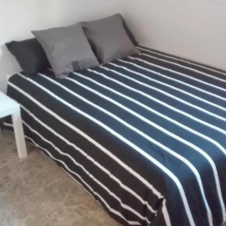 Rent this 8 bed apartment on Calle de Alberto Aguilera in 22, 28015 Madrid