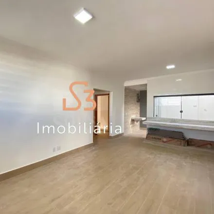 Buy this 3 bed apartment on Avenida João Naves de Ávila in Centro, Uberlândia - MG