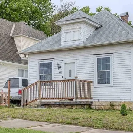 Buy this 2 bed house on 224 East 7th Street in Junction City, KS 66441