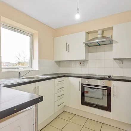 Rent this 2 bed apartment on Evergreen Way in London, UB3 2BJ
