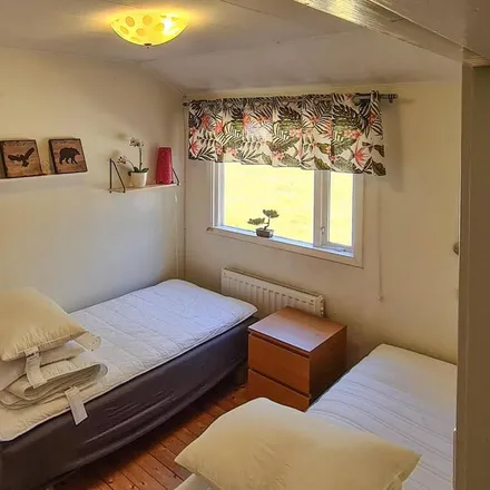Rent this 2 bed house on Åhus in Hamnleden, 296 32 Åhus