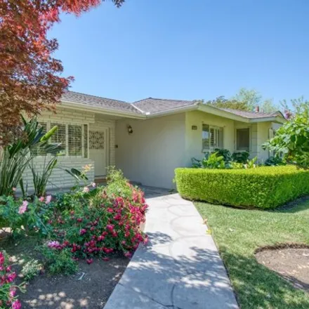 Buy this 3 bed house on 1487 West San Jose Avenue in Fresno, CA 93711