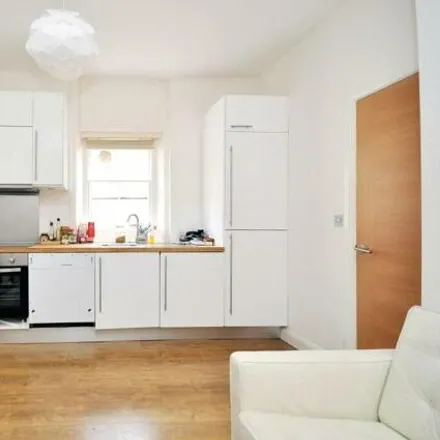 Image 3 - 22 Buckland Crescent, London, NW3 5DX, United Kingdom - Room for rent