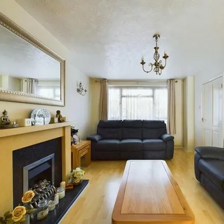 Image 7 - Hamilton Close, Worthing, BN14 8LP, United Kingdom - Townhouse for rent