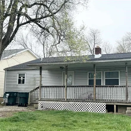 Buy this 4 bed house on 2048 North Maplewood Avenue in Muncie, IN 47304
