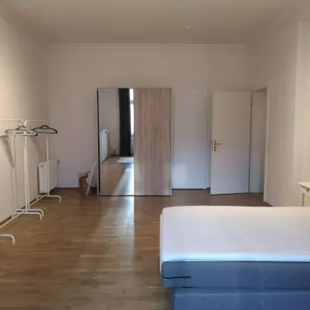 Image 3 - Münchener Straße 8, 60329 Frankfurt, Germany - Apartment for rent