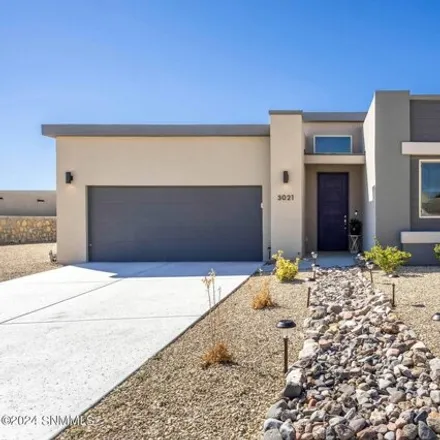 Buy this 3 bed house on Plainsfield Lane in Las Cruces, NM 88011