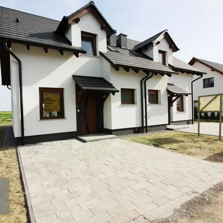 Image 3 - Rondo Generała Stefana Grota-Roweckiego, Namysłów, Poland - House for sale