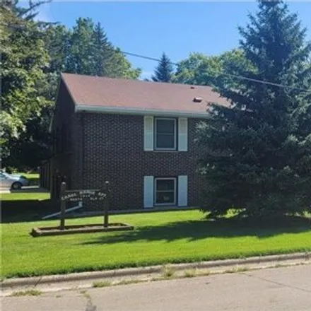 Rent this 1 bed apartment on 211 16th Street Northeast in Skyline Gardens Mobile Home Park, Owatonna