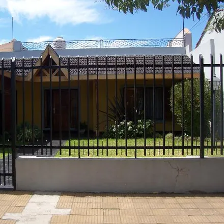 Buy this 3 bed house on Sargento José María Cabral 185 in Partido de Morón, El Palomar