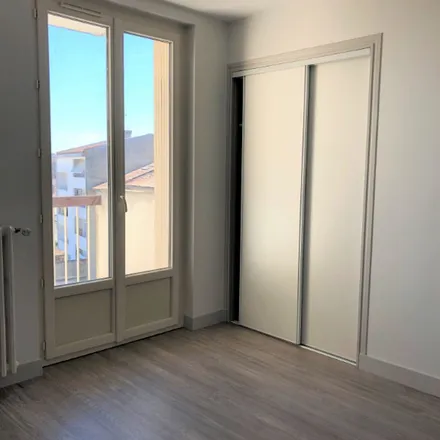 Image 3 - 228 chemin de lassalle, 82000 Montauban, France - Apartment for rent