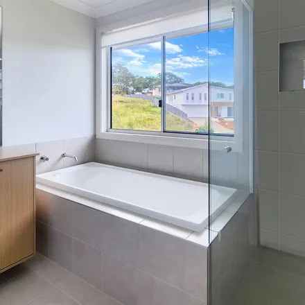 Rent this 4 bed apartment on Lovedale Way in Forster NSW 2428, Australia