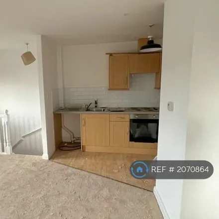 Image 6 - Thornwood Close, Thurnscoe, S63 0PF, United Kingdom - Apartment for rent